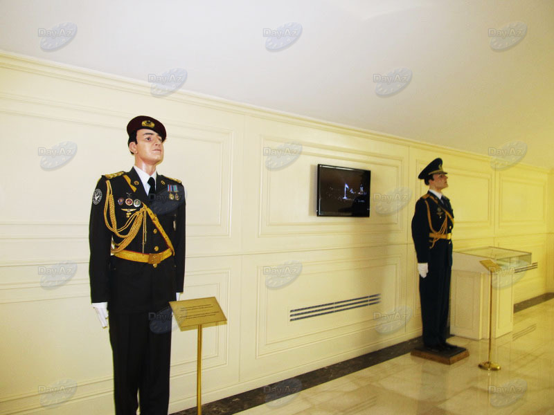 Новый символ Баку: Площадь государственного флага - ФОТОСЕССИЯ