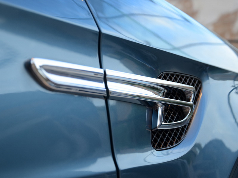 Новое имя для внедорожника Bentley нашли на Канарских островах - ФОТО