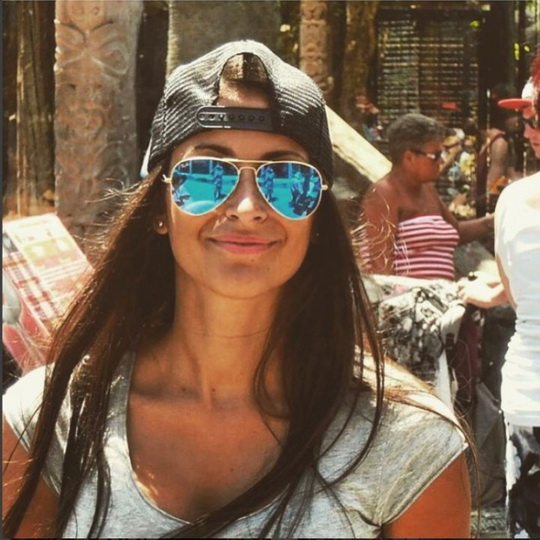 Açıq-saçıq İran qızları - FOTOLAR