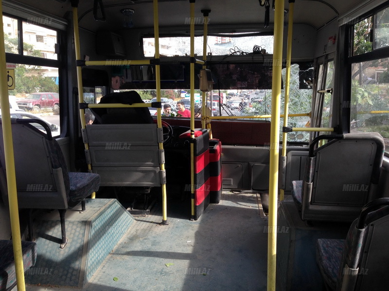 Paytaxtda avtobus maşınları biçə-biçə getdi - YENİLƏNİB - VİDEO - FOTO