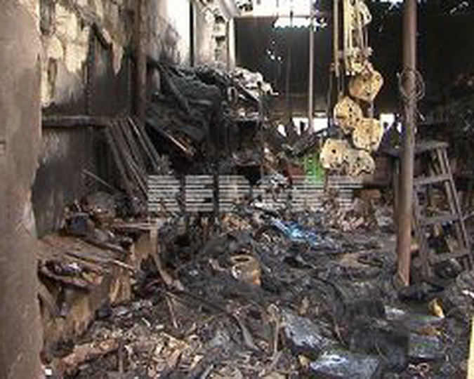 Сильный пожар на сумгайытском авторынке - ОБНОВЛЕНО - ФОТО