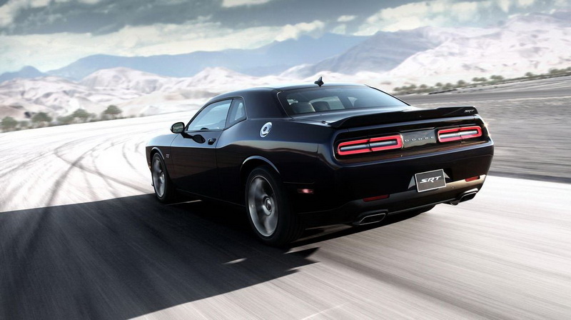 Новая версия Dodge Challenger обещает быть очень мощной - ФОТО