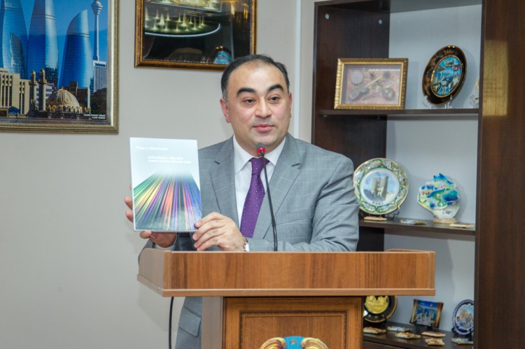 Состоялась презентация книги академика Рамиза Мехтиева "Азербайджан – 2003-2008: Размышляя об эпохе" на казахском языке - ФОТО