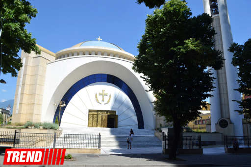 Путешествие по столице Албании - городу-побратиму Гянджи - ФОТО