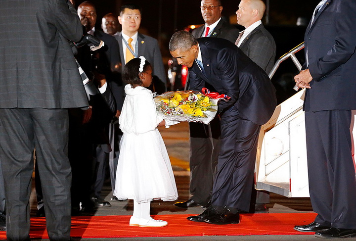 Обама встретился с родственниками в Кении - ФОТО