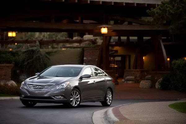 Hyundai Sonata 2013: обновления популярного седана - ФОТОСЕССИЯ