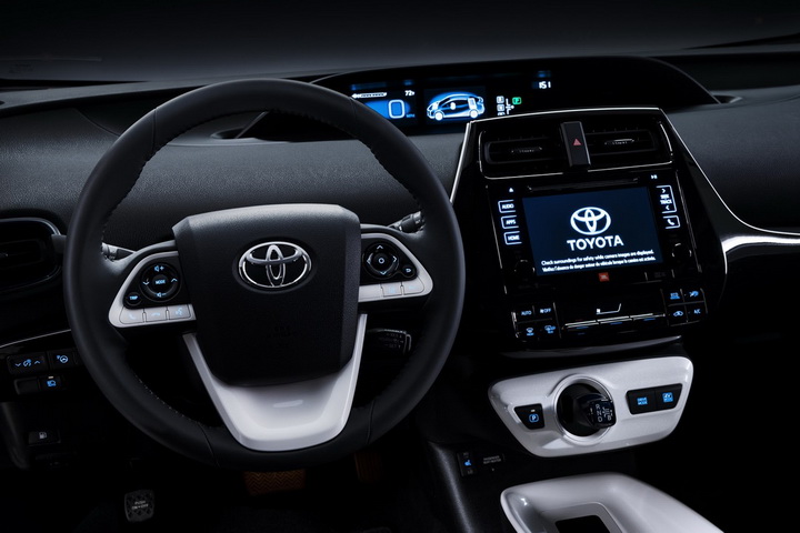 Toyota показала новое поколение культового "гибрида" - ФОТО