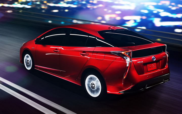 Toyota показала новое поколение культового "гибрида" - ФОТО