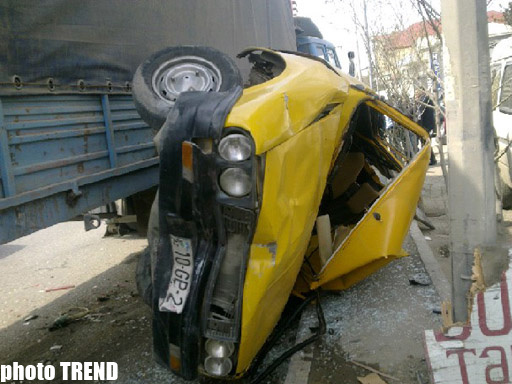 В Баку произошла цепная авария - ОБНОВЛЕНО - ФОТО